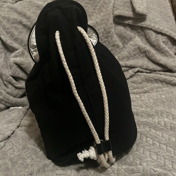 CHANEL Black White Vinyl Small La Pausa Backpack - Picture 3 of 7